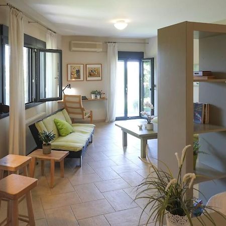 Apartment With Garden In Thessaloniki. Exterior photo