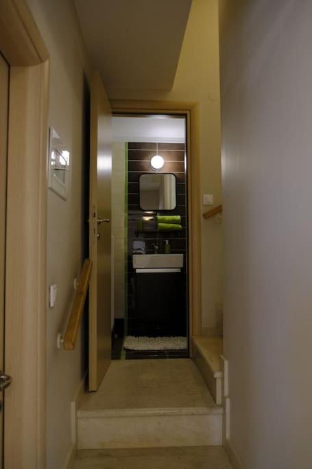Apartment With Garden In Thessaloniki. Exterior photo